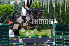 605301574
