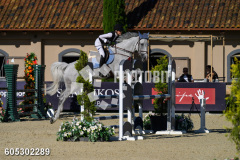 605302289