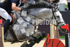 606270498